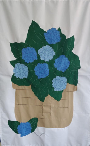 Hydrangea Basket Flag on White - 3 x 4.5 ft